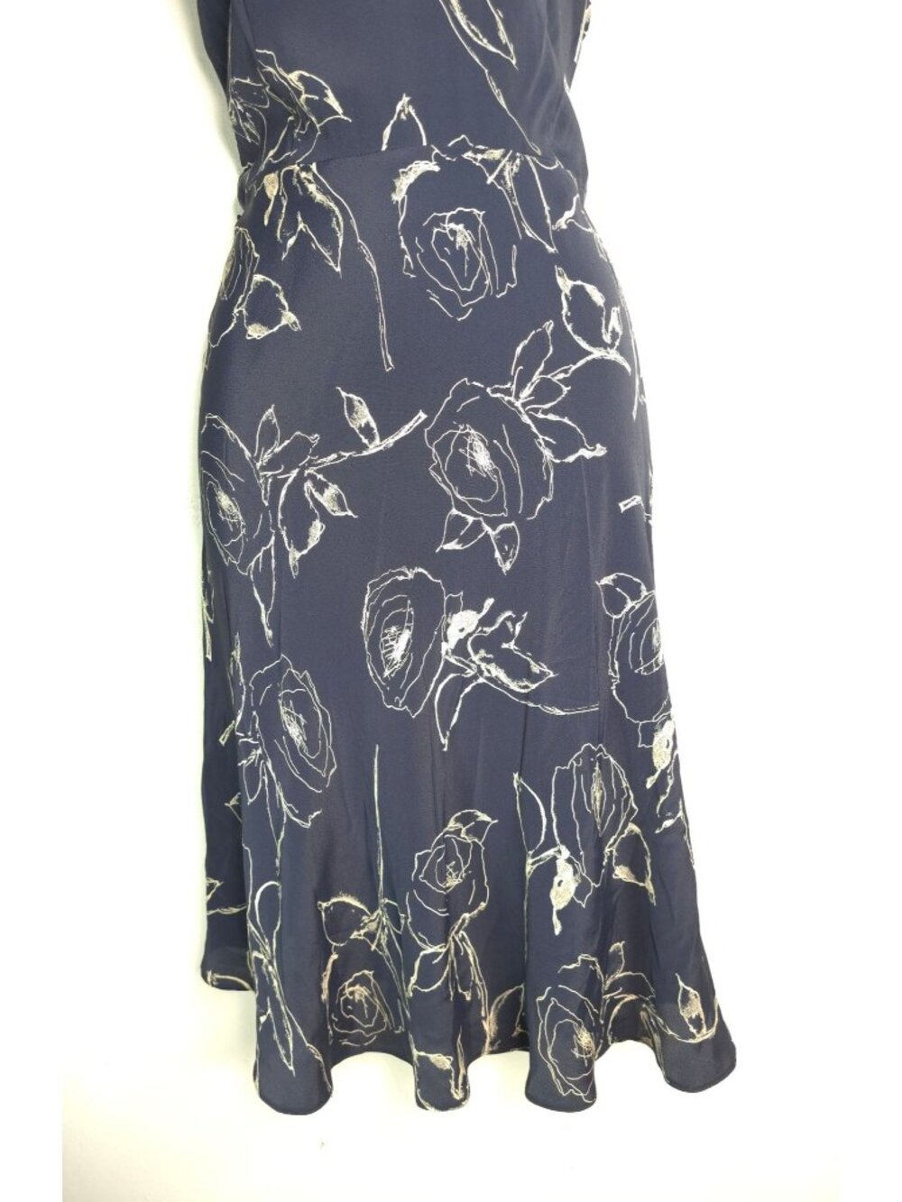 Ralph Lauren Navy Floral Sleeveless Dress Size 8 V-Neck 76% Acetate 20% Silk 4% - Picture 7 of 15